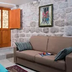 Apartment Imperia - Chic! Place With Balcony, Self Check In 0-24h & Free Luggage Storage *