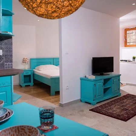 Apartment Imperia - Chic! Place With Balcony, Self Check In 0-24h & Free Luggage Storage *