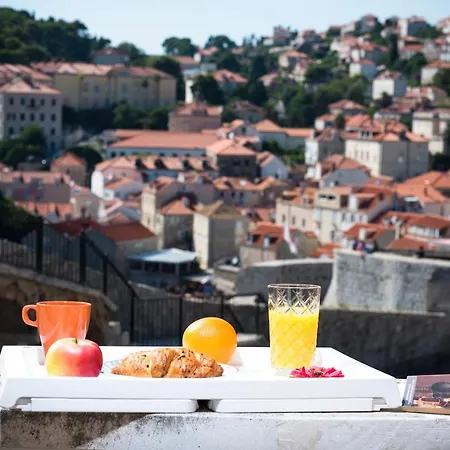 Imperia - Chic! Place With Balcony Apartment *